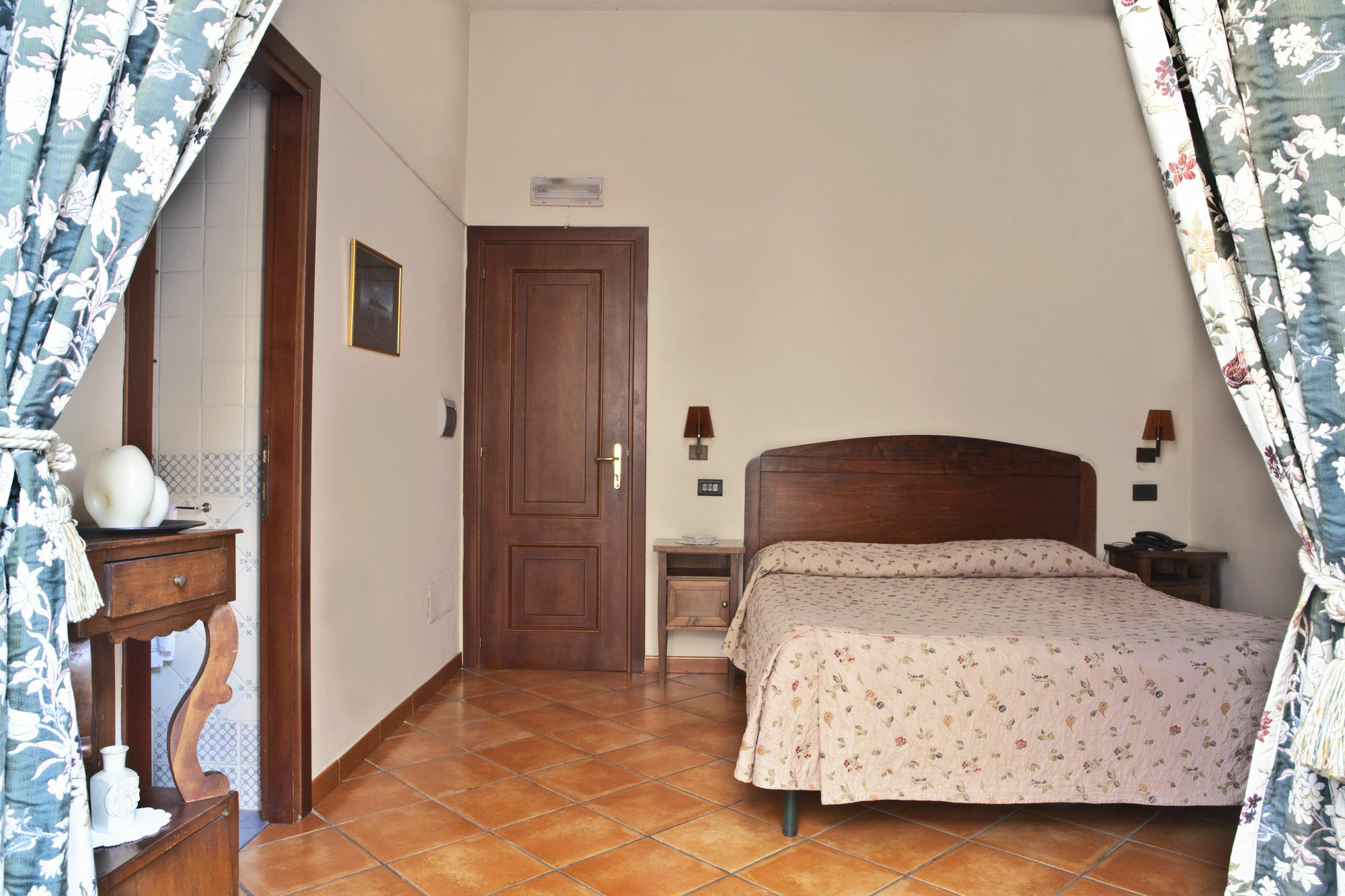 Locanda Dell'Arte Неаполь Экстерьер фото